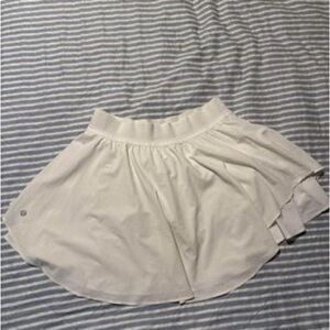 Lululemon Size 8 Court Rival Tennis Skirt